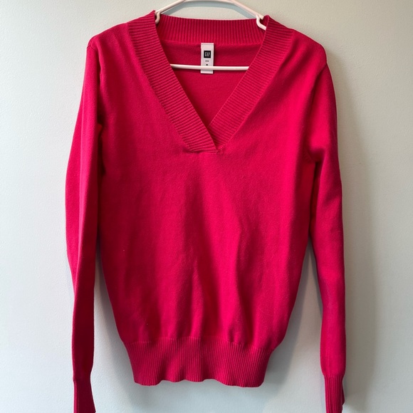 GAP Sweaters - Woman’s Pink Gap sweater